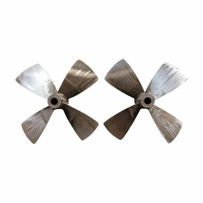 Каква е ролята на главината на витлото във витлата на влекачите?